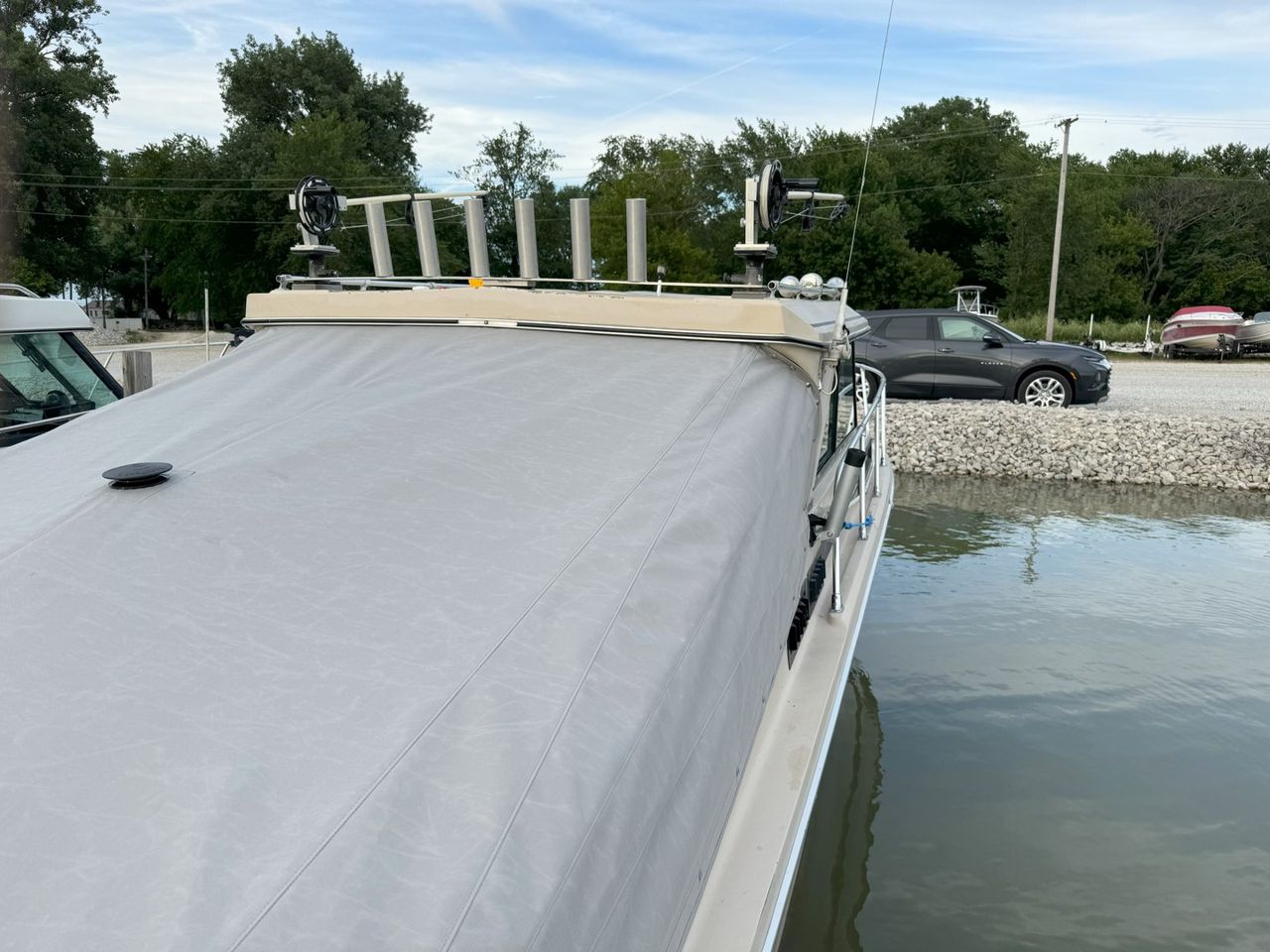 View Gray fitted cover